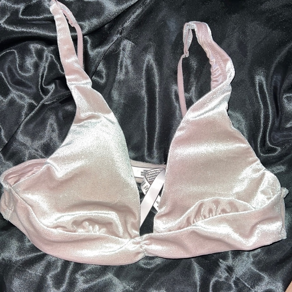Velvet Bandeu